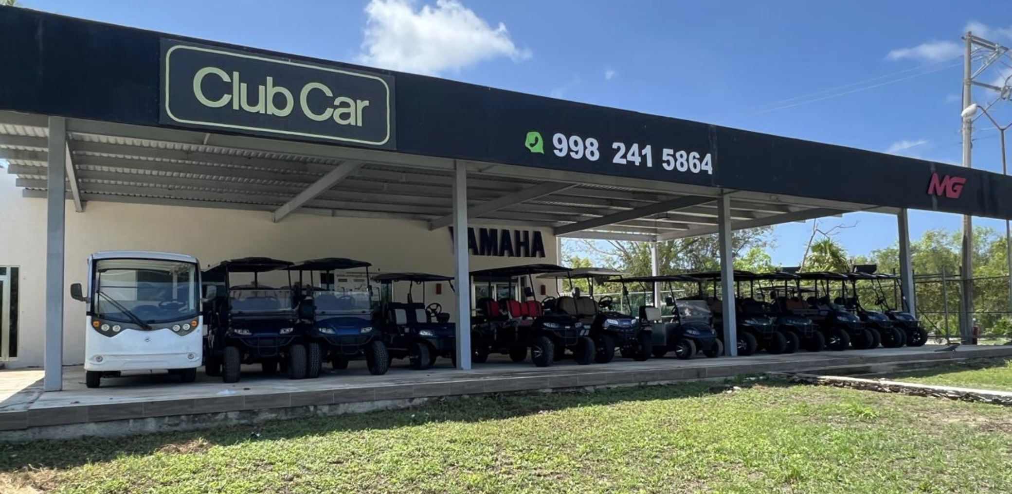 Showroom y taller Motogolf Cancún